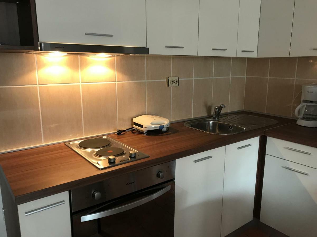 Apartment Pulic Rab Town Exterior foto